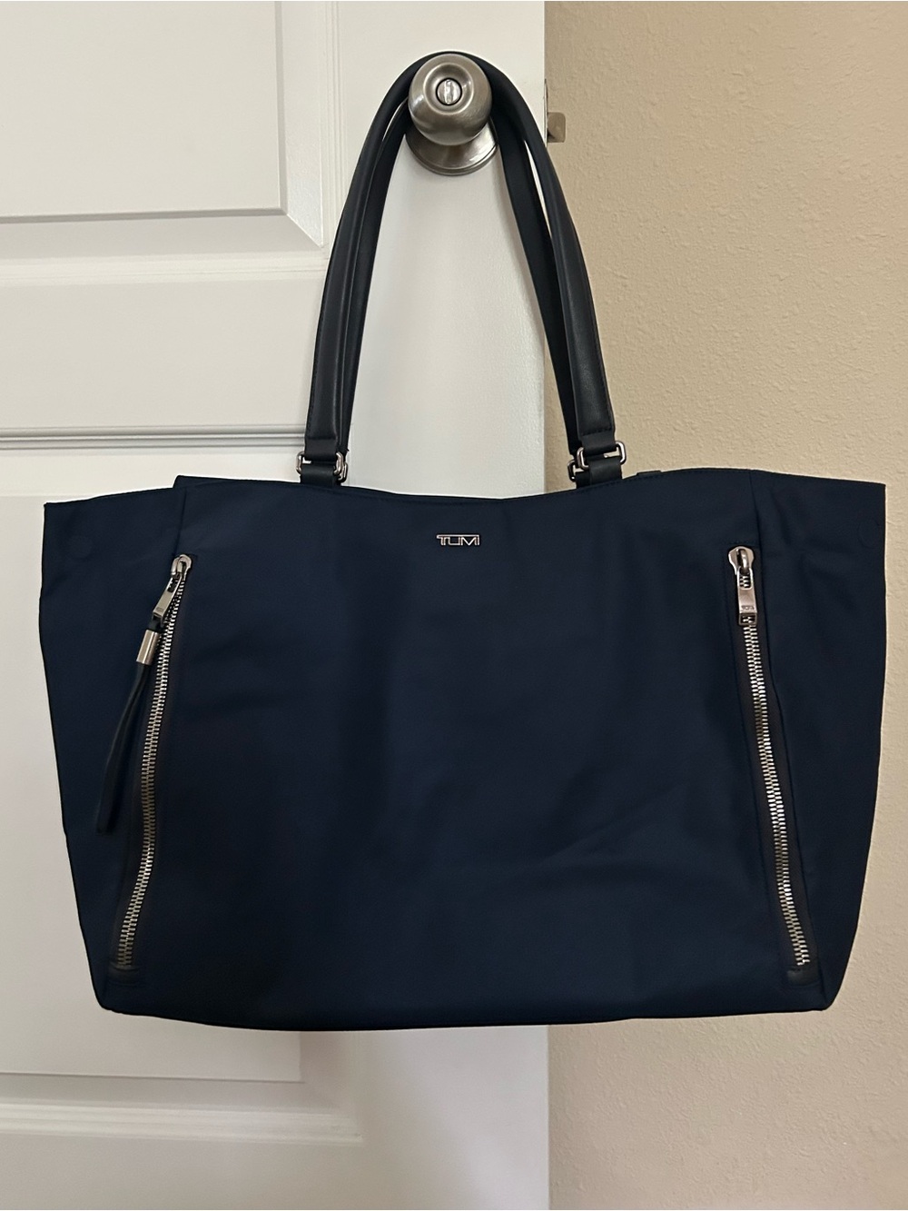 Tumi Voyageur Indigo Valetta Large Tote Bag Padded Laptop Sleeve